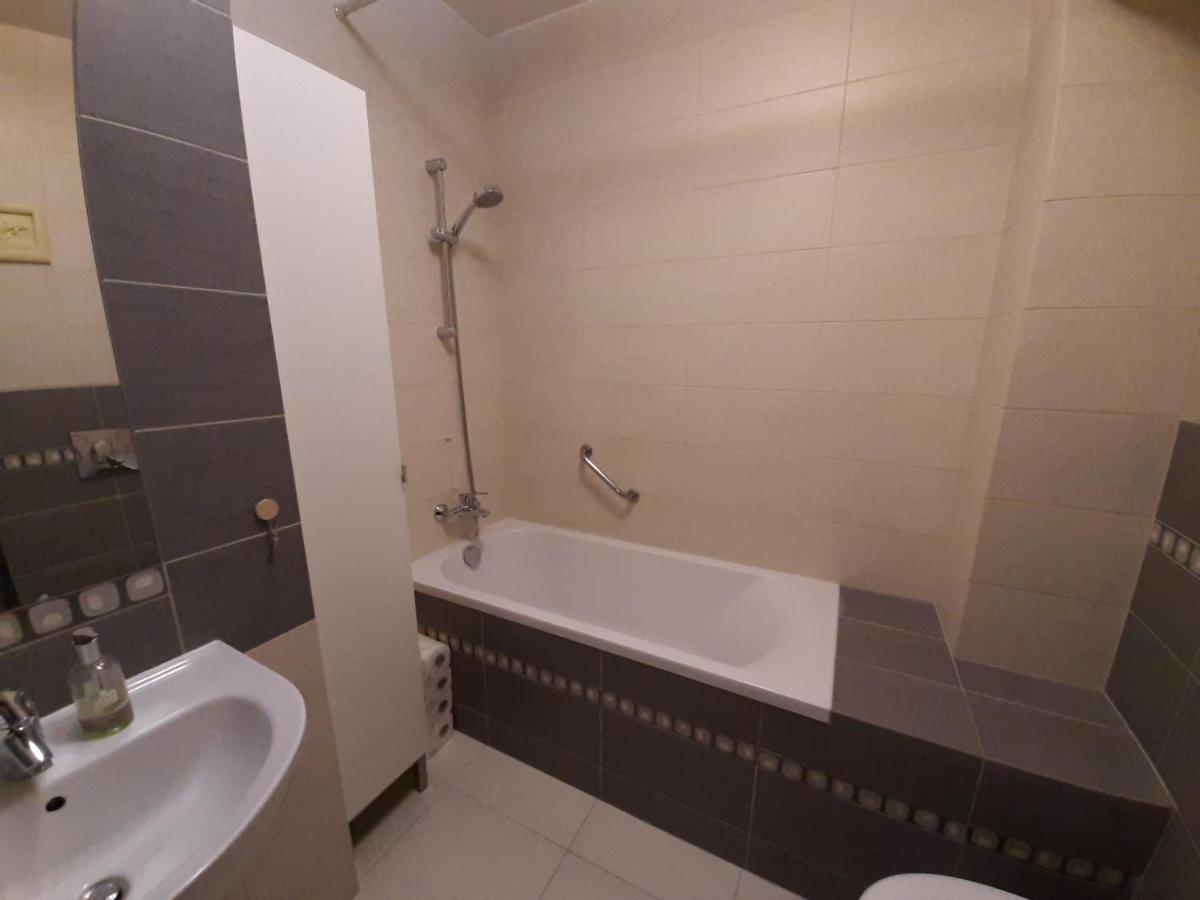 Apartament Di Trevi - Klimatyzacja Breslávia Exterior foto